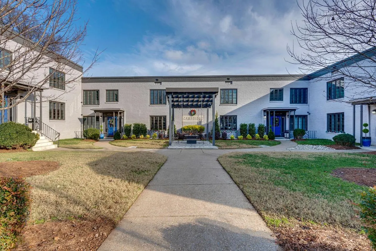 Fun Apartment Walk To Dinning -302 Nashville